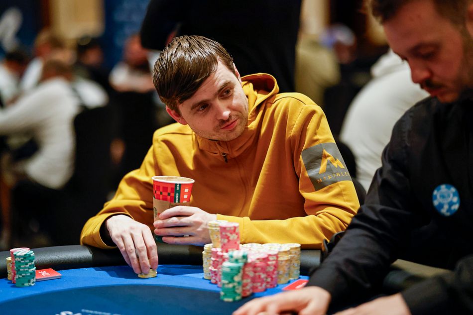 WSOPスーパー・メインイベントでMartin Kabrhelがチップリードを獲得