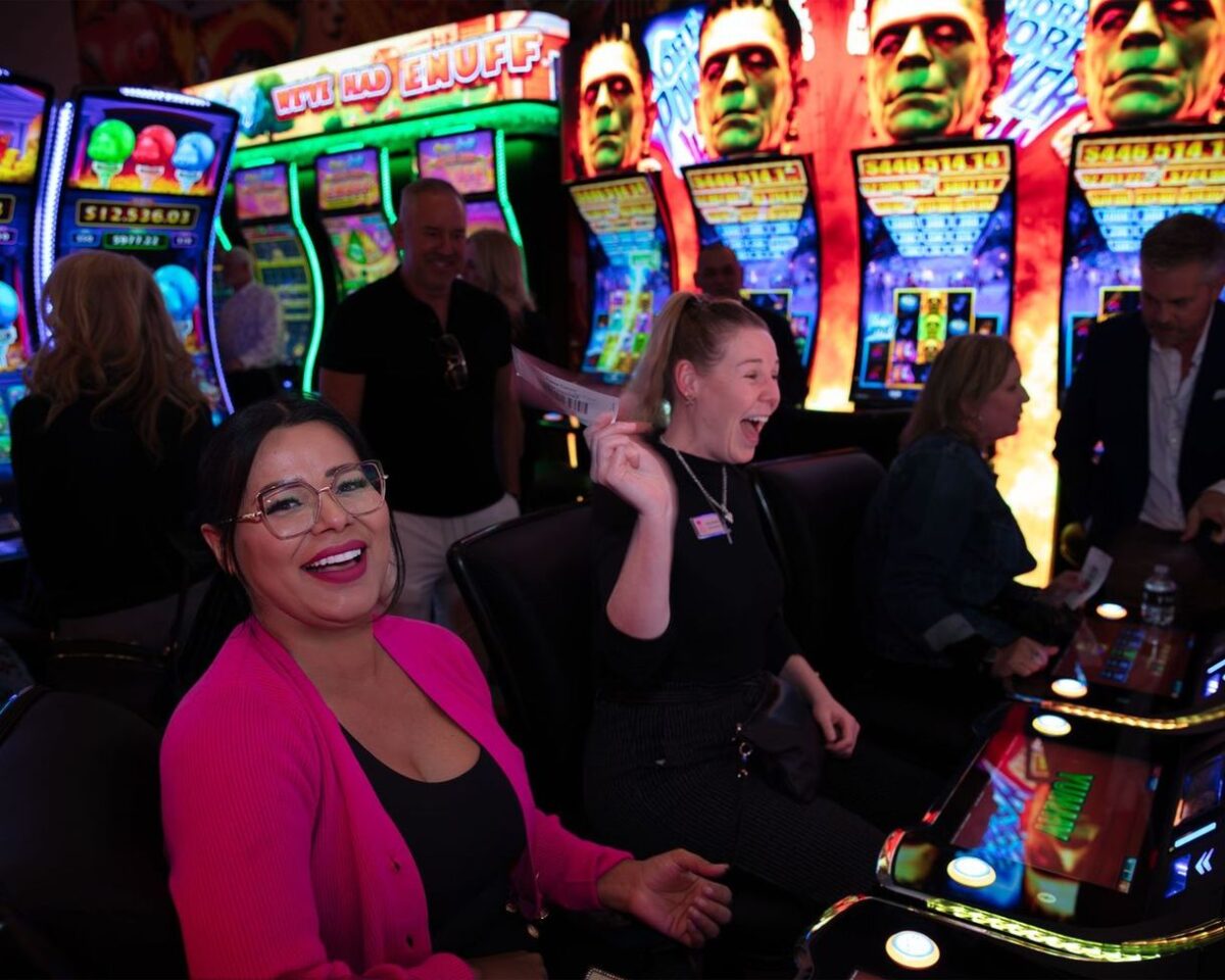 Las VegasのPalms Casino Resortがチャリティイベントで20,000ドルを寄付