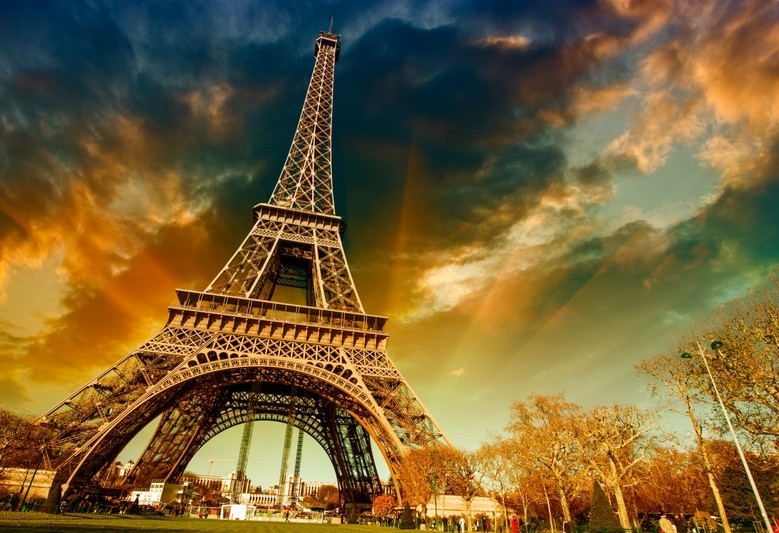 パリのゲームクラブ、恒久的な承認を提案