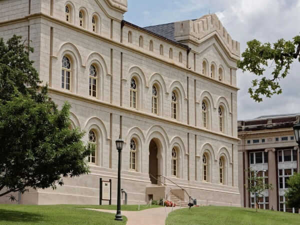 ポーランド大統領、ギャンブル課税引き上げを拒否