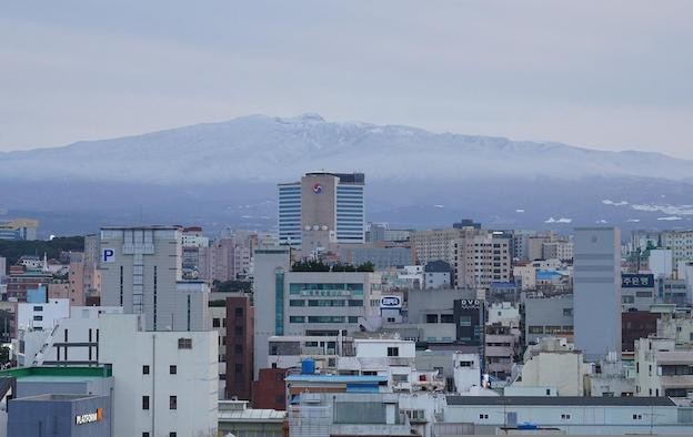 済州島のカジノが海外観光に与える影響について住民の意見が割れる