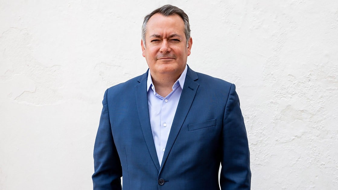 Michael Dugher（マイケル・ダガー）がBGC議長を即時辞任