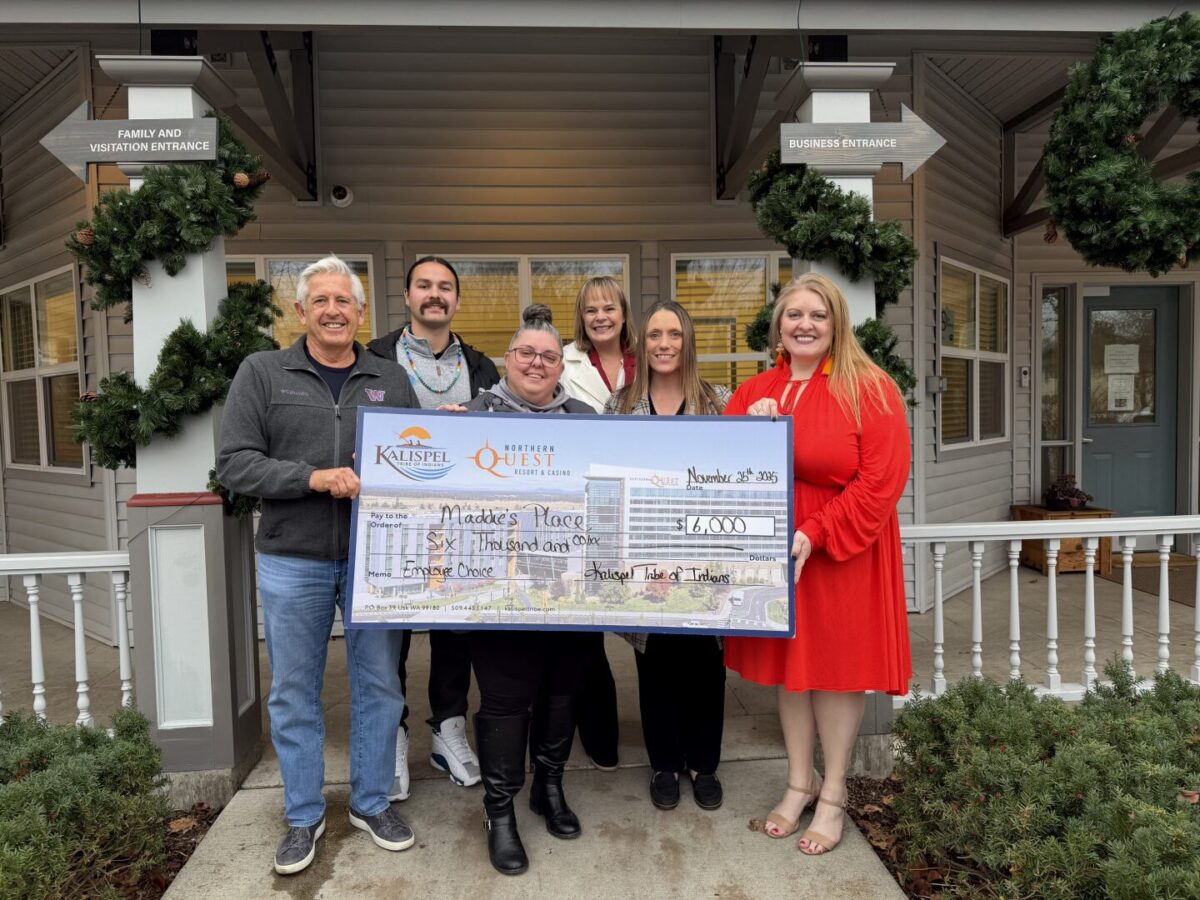 ワシントン州：カリスペル族が地元非営利団体に42,000ドルを寄付