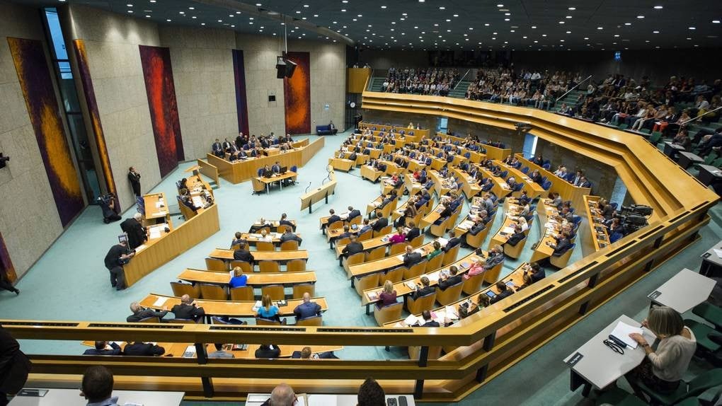 オランダの少数派新政権、ギャンブル広告の全面禁止とライセンス制限を検討