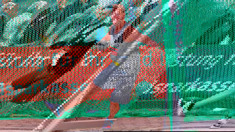 Dois lançadores de disco e uma meio-fundista recebem suspensões por apostas irregulares